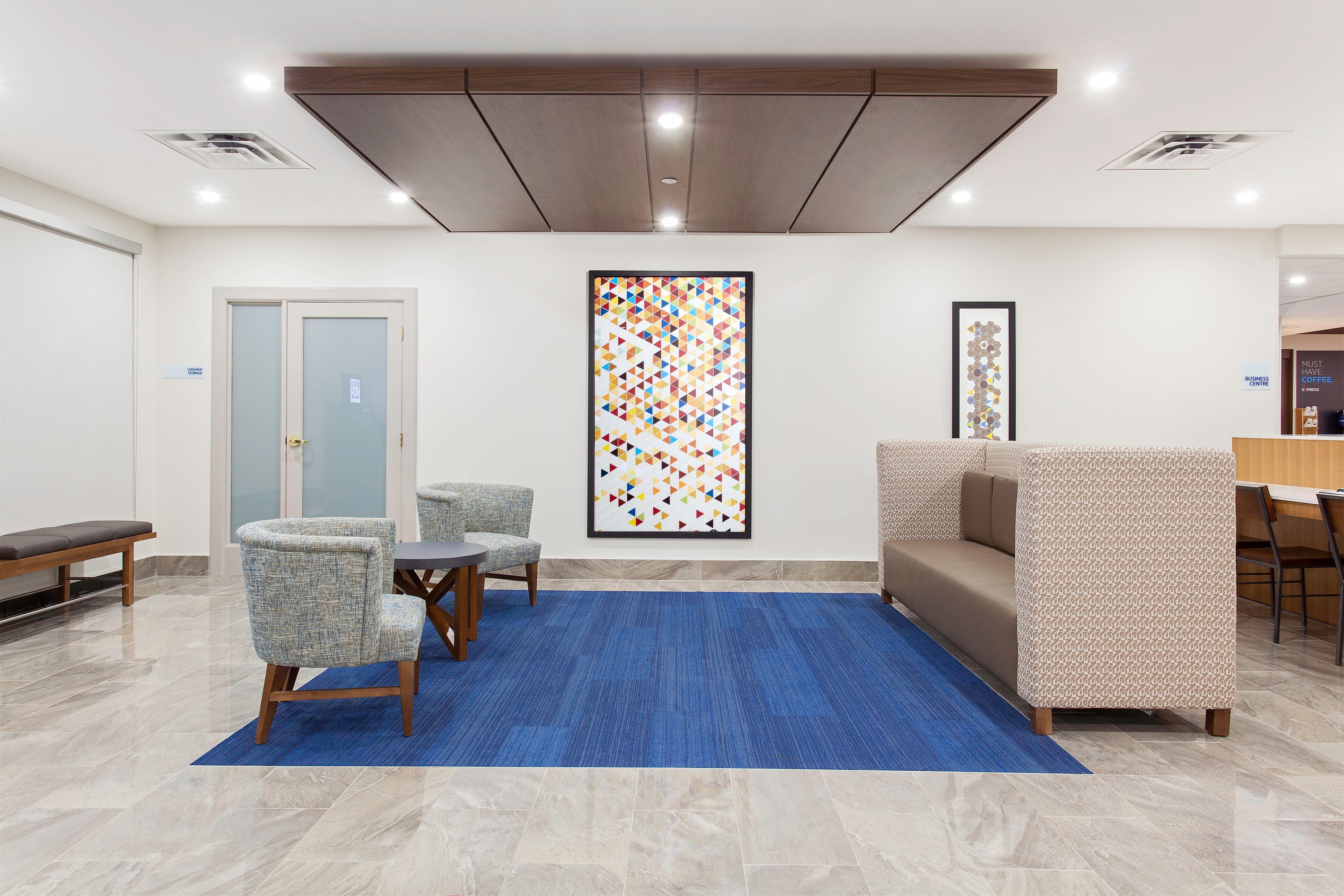 Holiday Inn Express & Suites Mississauga-Toronto Southwest By Ihg Exterior photo